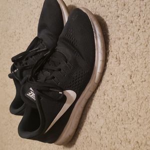 Nike Free Run Sneakers